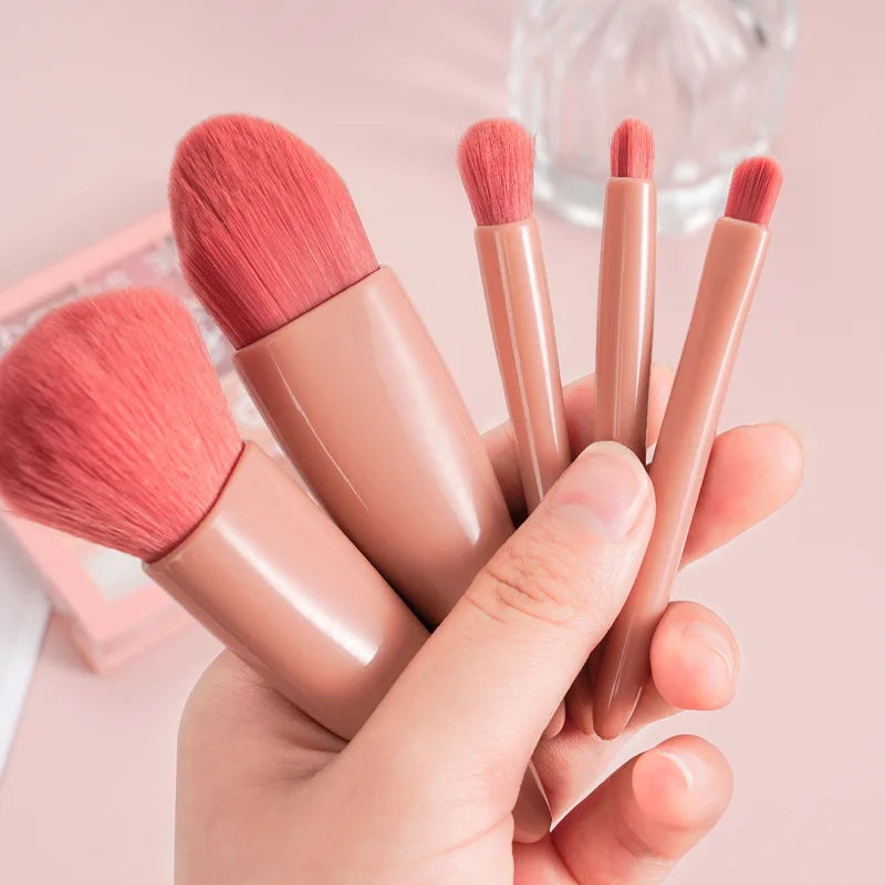 Kit Pincéis de Maquiagem com Estojo e Espelho – Beleza Prática em Qualquer Lugar!