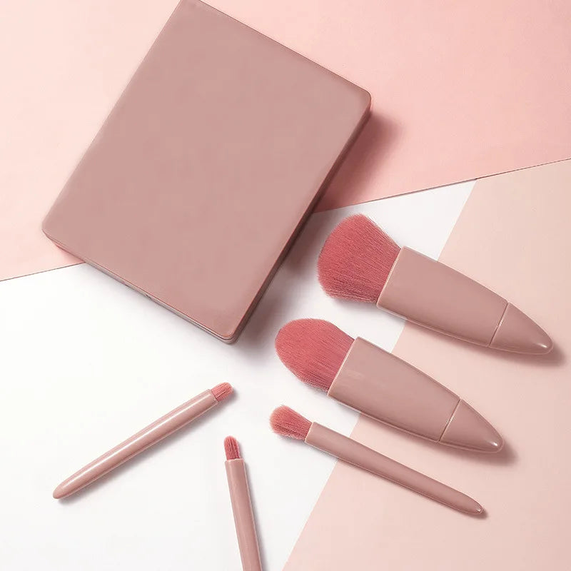 Kit Pincéis de Maquiagem com Estojo e Espelho – Beleza Prática em Qualquer Lugar!